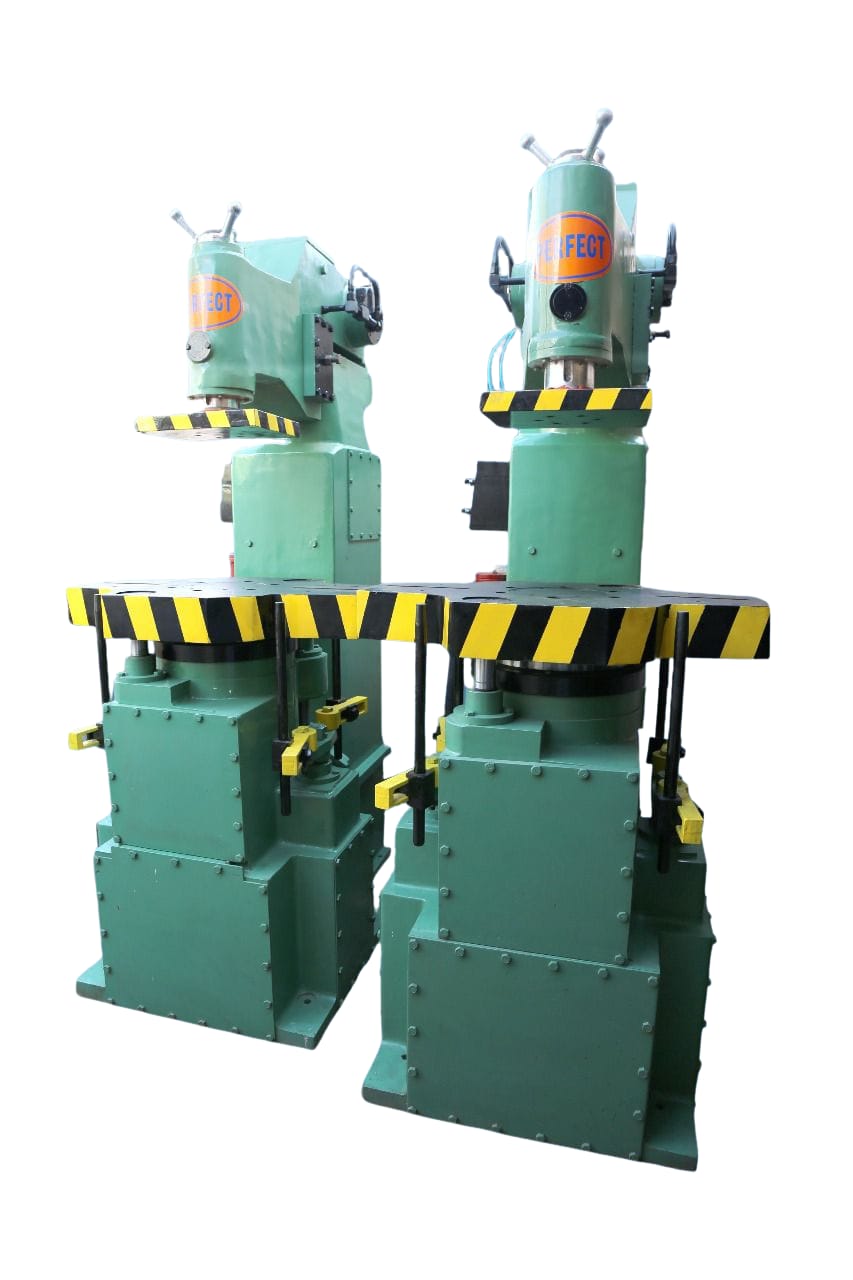 PNEUMATIC SIMULTANEOUS JOLT SQUEEZE MOLDING MACHINE: MODEL-450 - Image 1